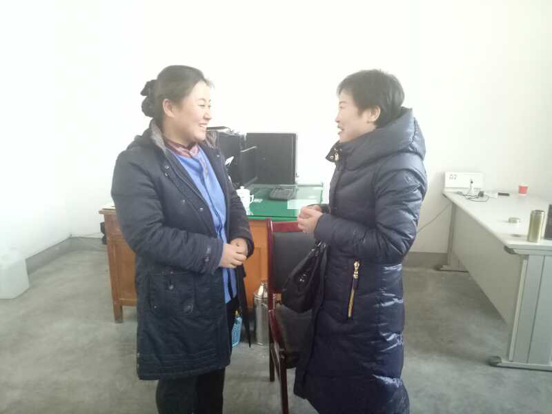 歷下區(qū)總工會、濟南市及歷下區(qū)兩級勞動模范走訪慰問我公司特困職工